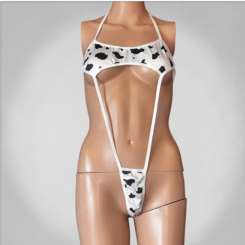 Stylish Black and White Halter Bodysuit - Picture 10 of 12